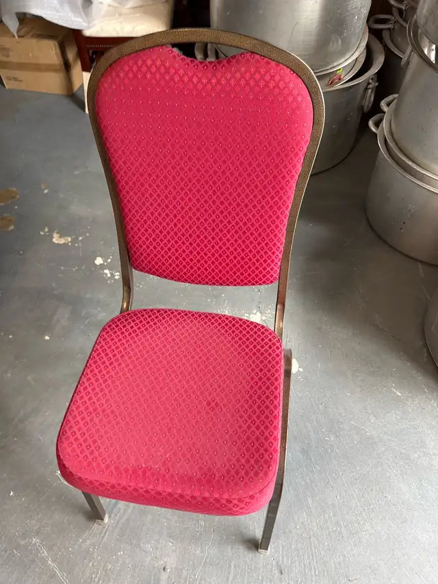 brand new chairs  - Banquet hall - restaurant  - $25