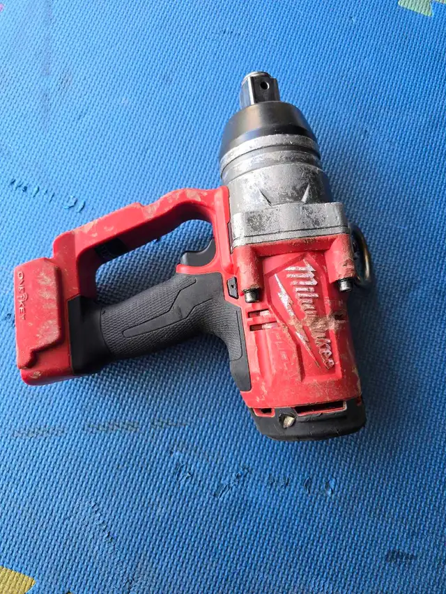 Milwaukee 1'impact  with one key 2867-20