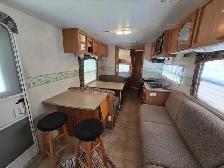 2006 Rockwood 27 Foot Camper/Bunkhouse Trailer - Photo 9