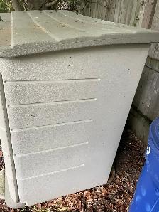 Rubbermaid Garden Box - Photo 2