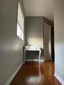 Private Room for Rent in a House - upper Floor - Photo 2