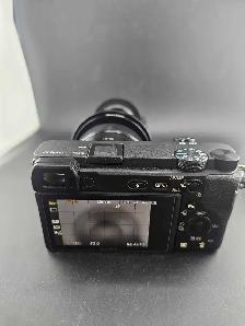 Sony A6400 4K Mirrorless Digital Camera w/35mm lens - Photo 2