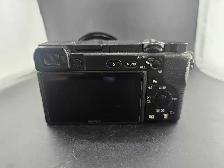 Sony A6400 4K Mirrorless Digital Camera w/35mm lens - Photo 3