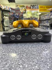 N64 System with yellow controller - Photo 2