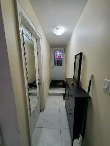 Air Conditioned Basement Room for Rent Available July 1st - Photo 3