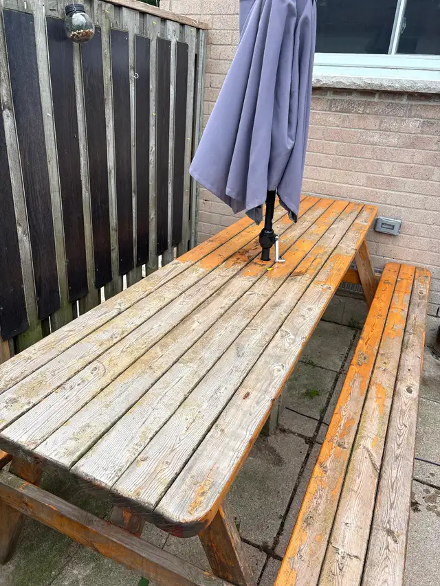 8x4 picnic table.