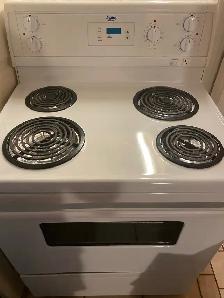 Inglis Electric Stove - Photo 3