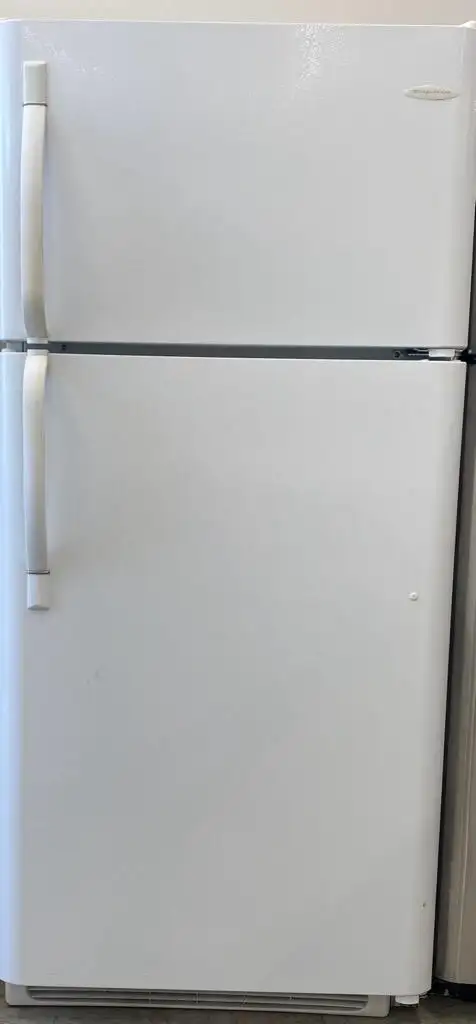 Frigidaire Fridge, white midsize frost - free model