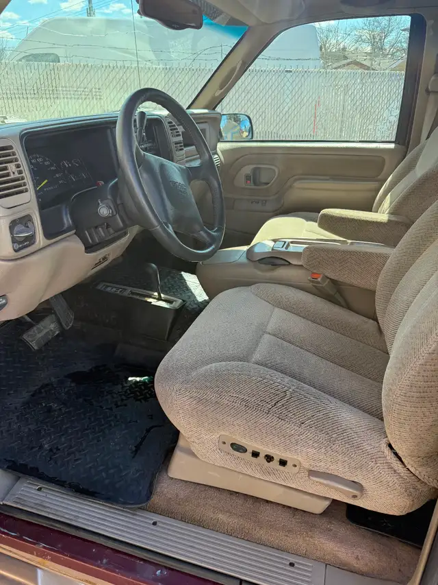 1997 GMC 3500 4 x 4 dually