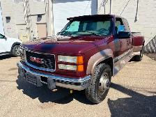 1997 GMC 3500 4 x 4 dually - Photo 3
