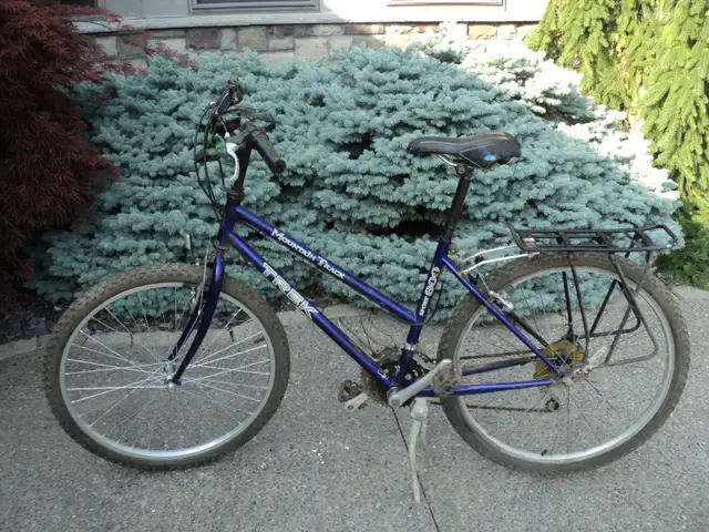 Heavy Duty Trek 21 Speed   Carrier! CALL TOM 519-250-5890
