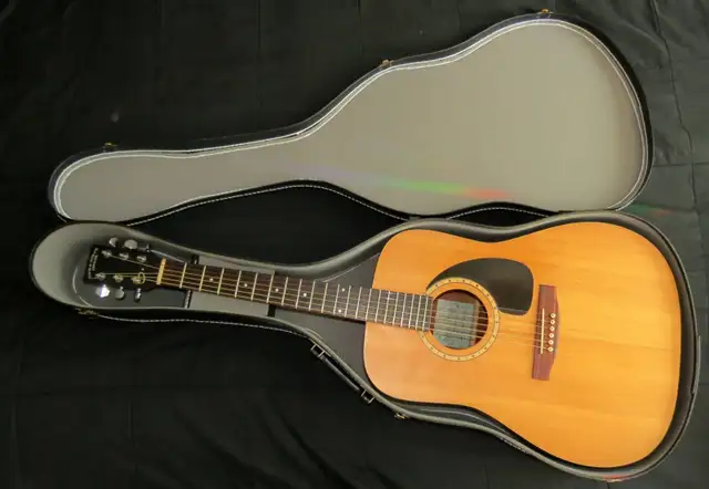 Simon & Patrick Mahogany/Spruce acoustic guitar  Model S&P 6 M