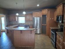 3 bed 2 bath top floor of house for rent in Vernon - Photo 2
