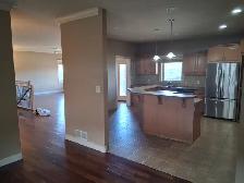 3 bed 2 bath top floor of house for rent in Vernon - Photo 3