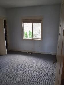 3 bed 2 bath top floor of house for rent in Vernon - Photo 8