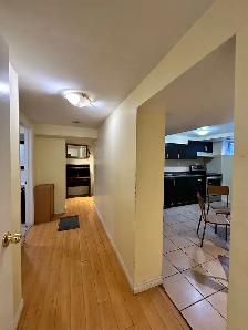 2 bedroom 1 bathroom basement - Photo 6