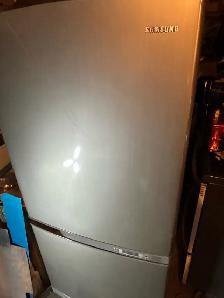 Samsung fridge - Photo 2