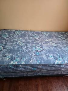 TWIN SIZED BED - Photo 2