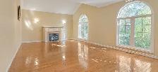 Luxury 4 BR Detached House for Rent in Prime Location Newmarket
