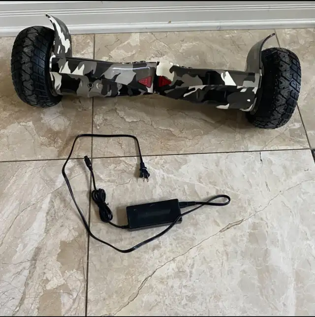8.5' All Terrain Bluetooth Hoverboard - Great Condition