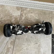 8.5' All Terrain Bluetooth Hoverboard - Great Condition - Photo 4