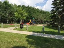 Charleswood 2BR 2BTH Townhouse Condo - Photo 11