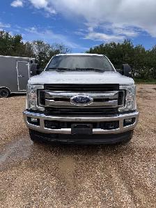 2019 Ford F-350 6.2 litre gas - Photo 3
