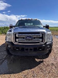2016 Ford F-450 - Photo 2