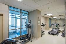 YONGE-FINCH 1-bedroom Mona Lisa Luxury Condo,TTC Subway at door - Photo 8