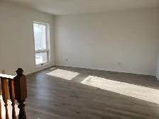 3 Bed   Den, 1.5 Bath  House for Rent - Lakeview Area - Photo 2
