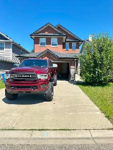 4bedrooms3.5bathroom single house in Saddle Ridge