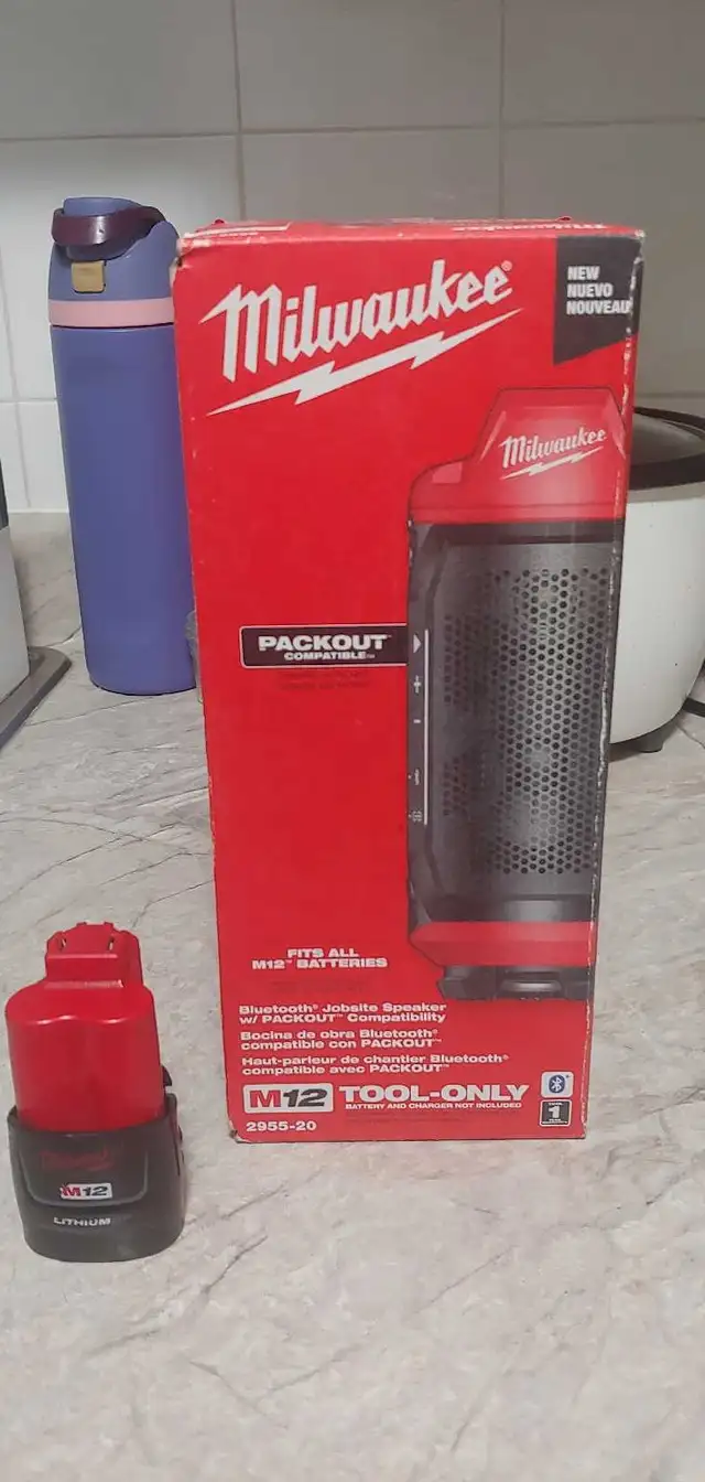 Milwaukee M12 Packout Bluetooth Speaker battery included