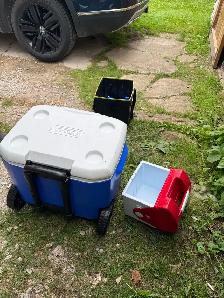 Coleman and Rubbermaid Coolers - Photo 2
