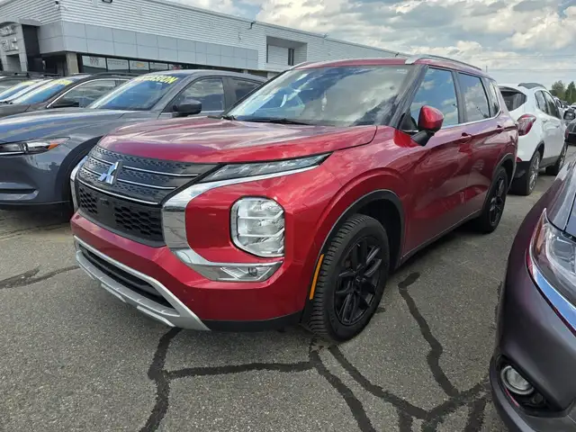2023 MITSUBISHI OUTLANDER LE PREMIUM, S-AWC, TOIT PANORAMIQUE, G