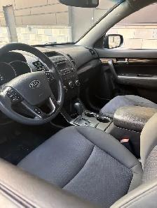 2011 Kia Sorento Awd 380,000Km $1200Firm - Photo 2