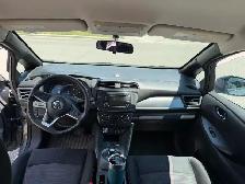 2018 Nissan Leaf SV Hatchback - Photo 9