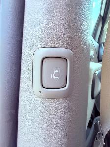 2019 Kia Sedona EX Passenger Van Automatic - Photo 16