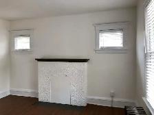 SEPT 1 - 3 BEDROOM 5 MINUTE WALK TO QUEENS! ALL INCLUSIVE - Photo 11