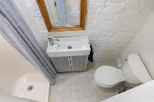 Beautiful one bedroom, main floor apartment for rent. - Photo 6