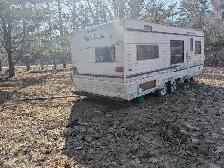 FREE Golden Falcon Camper – Great Chicken Coop / Camp Project - Photo 2