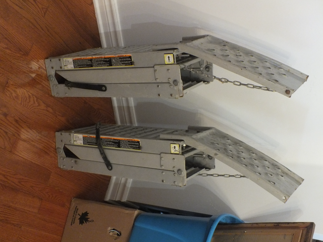 HD steel foldable car ramps