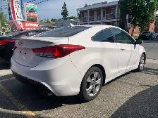 147000 KM Hyundai Elantra GLS coupé aucune rouille - Photo 3