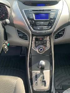 147000 KM Hyundai Elantra GLS coupé aucune rouille - Photo 8