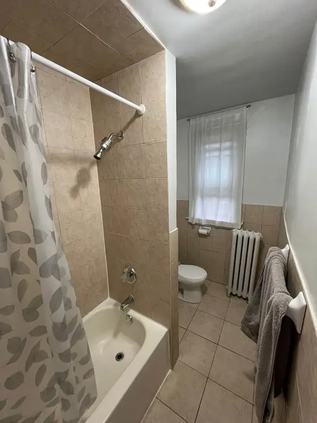 Charming Living in the Upper Beaches