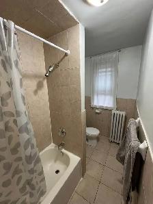 Charming Living in the Upper Beaches