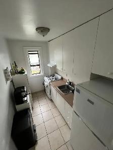 Charming Living in the Upper Beaches - Photo 4
