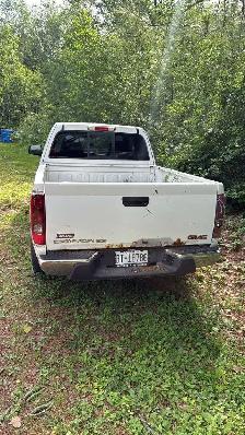 2005 GMC Canyon - Photo 2