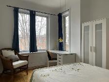Beau 5½ meublé tout inclus –Fully Furnished 3-Bedr Verdun Ouest