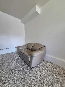 FREE DELIVERY LIKE NEW The Brick 2 Seater Loveseat Sofa / Couch - Photo 4