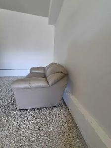 FREE DELIVERY LIKE NEW The Brick 2 Seater Loveseat Sofa / Couch - Photo 5